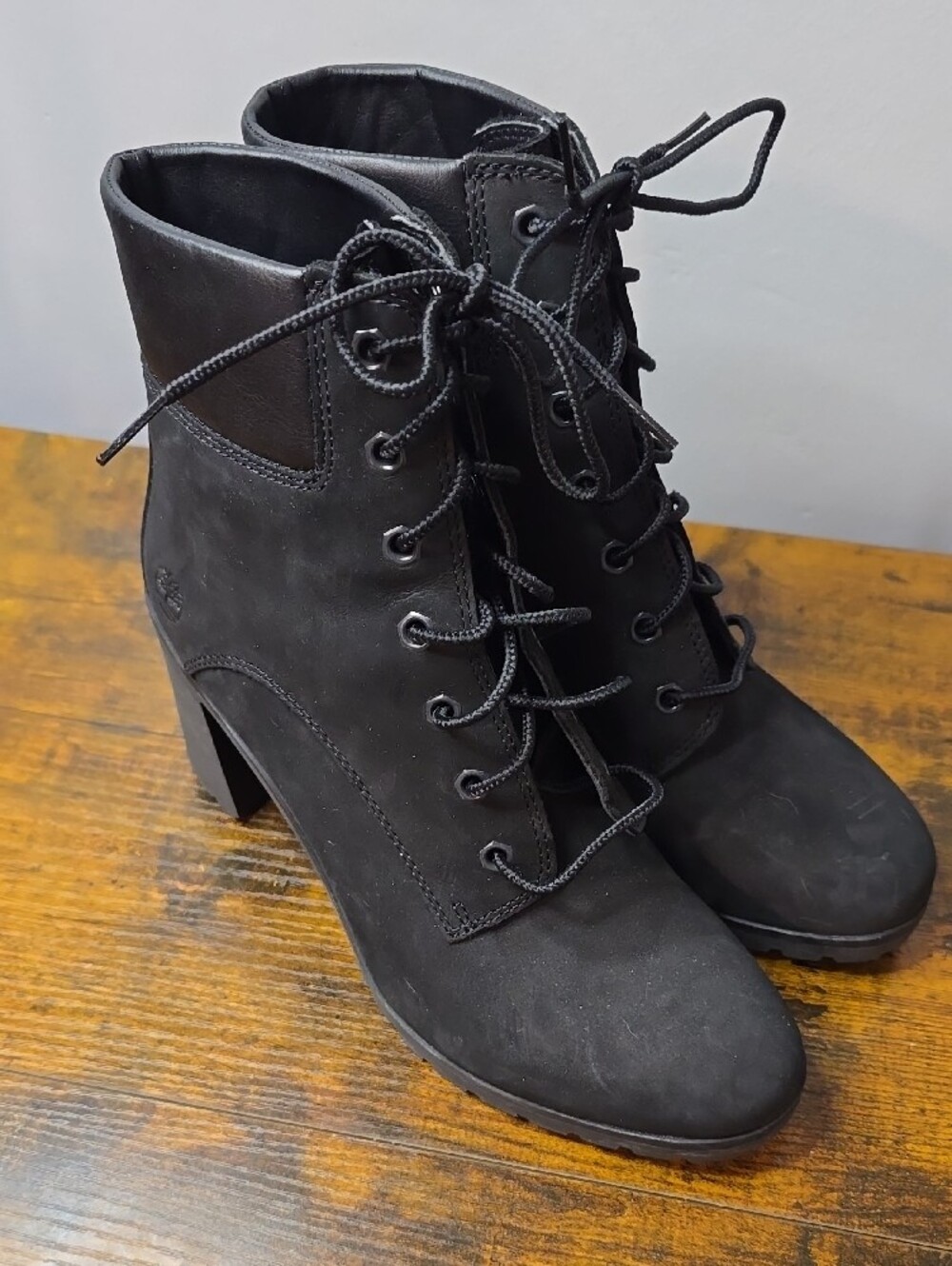 Timberland Kinsley 6-Inch Black Nubuck Heeled Boots Size 9 - Picture 2 of 6